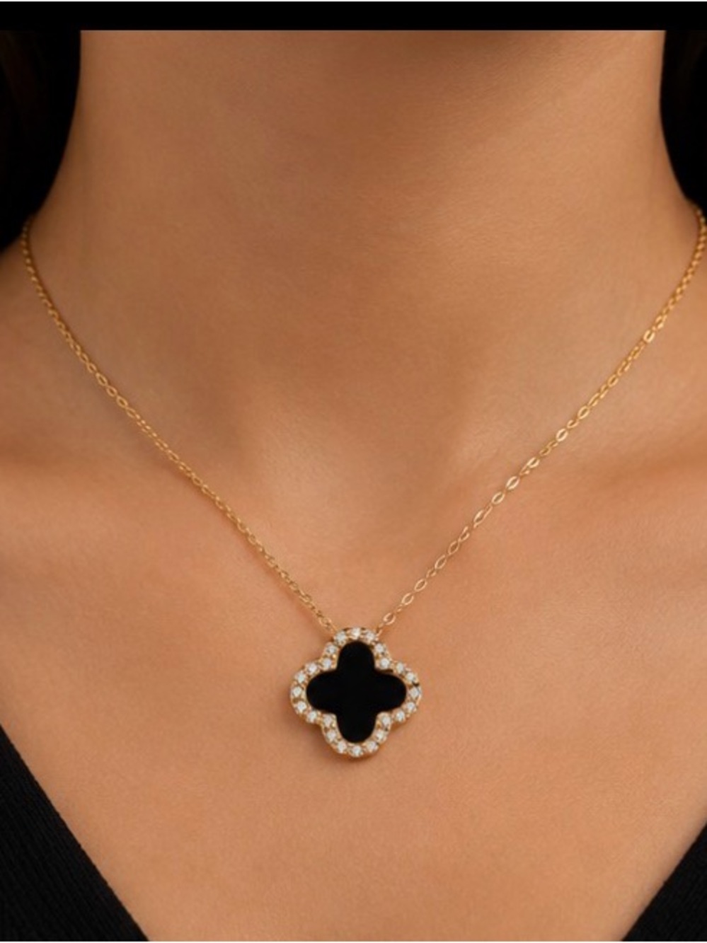 Necklace with Black Clover Pendant and Crystal Surround 14 k gold plated S925
